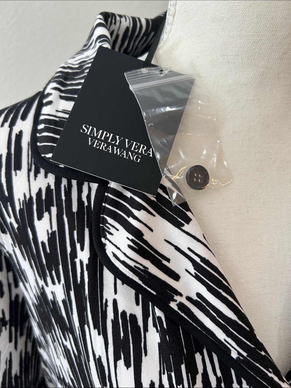 Simply Vera Vera Wang plus size Short-Sleeve Capri pajama set, XXL, NWT